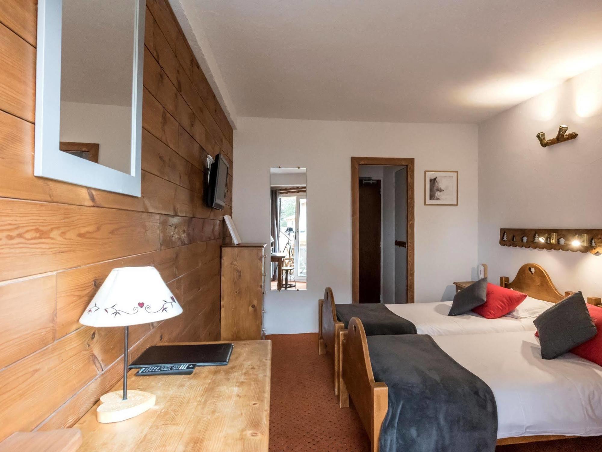 Hotel L'Ecureuil Auron Exterior foto